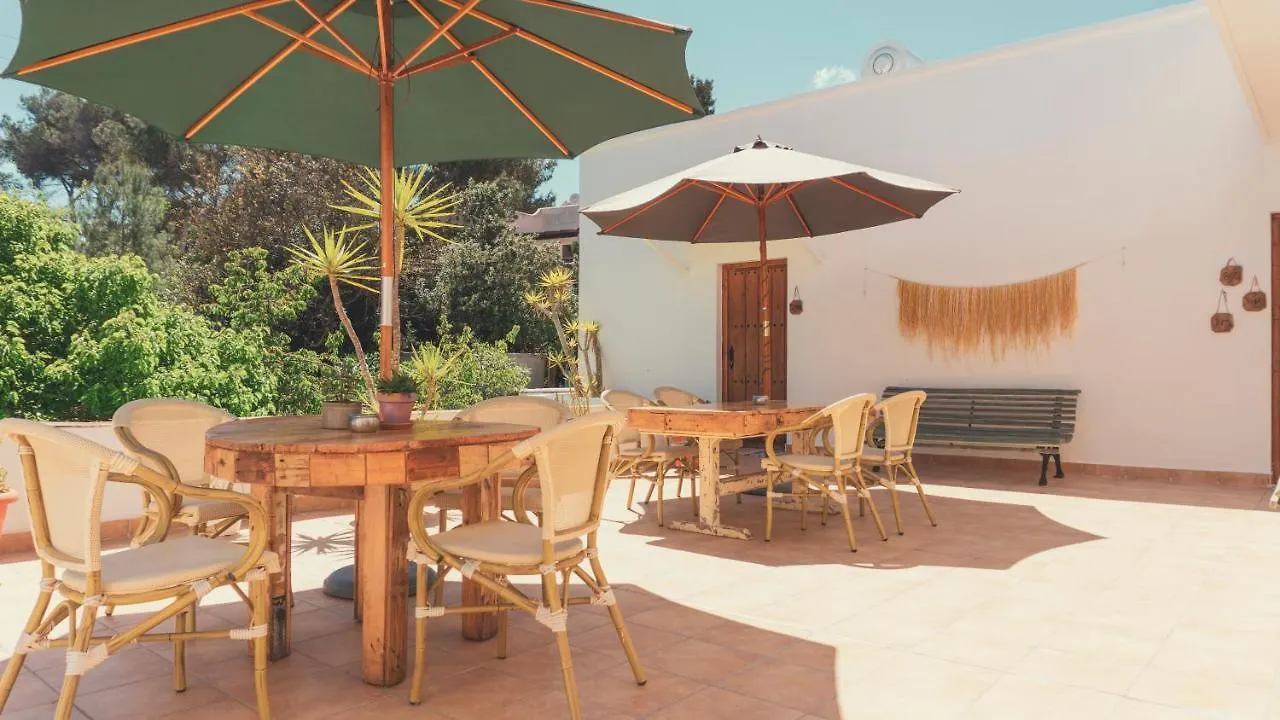 Hostal Esfigueral Playa DPlaya Des Figueral Affittacamere